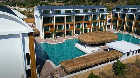 À vendre : appartements avec 5 et 2 chambres à Konakli, Alanya, près de la mer — 2/32