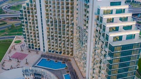 Apartments with Panoramic Views in Healthcare City, Dubai — 8/11