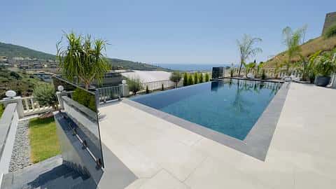 Villa avec piscine privée à Kargicak et vue panoramique sur le château — 8/24