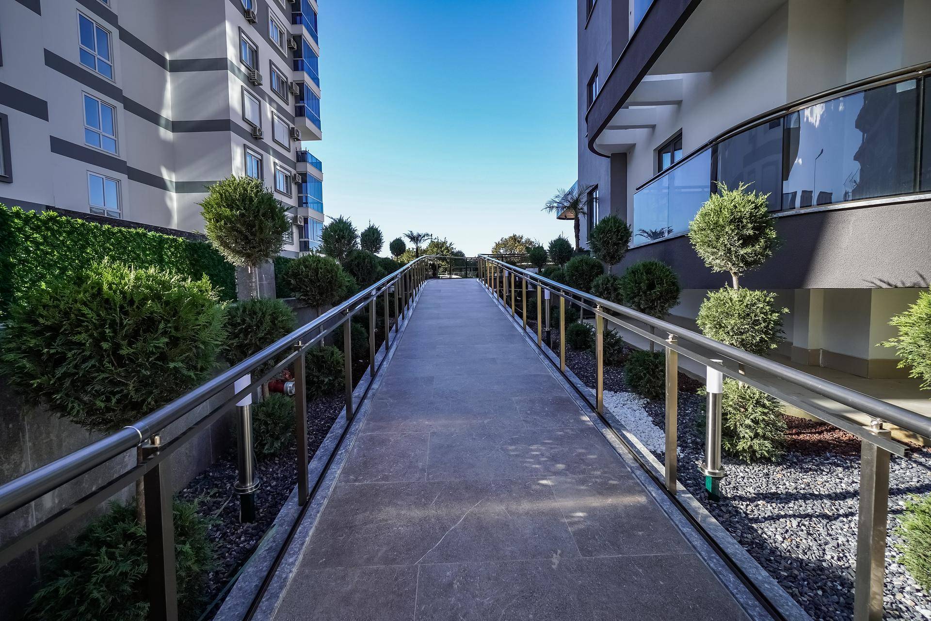 detail.propertyImage