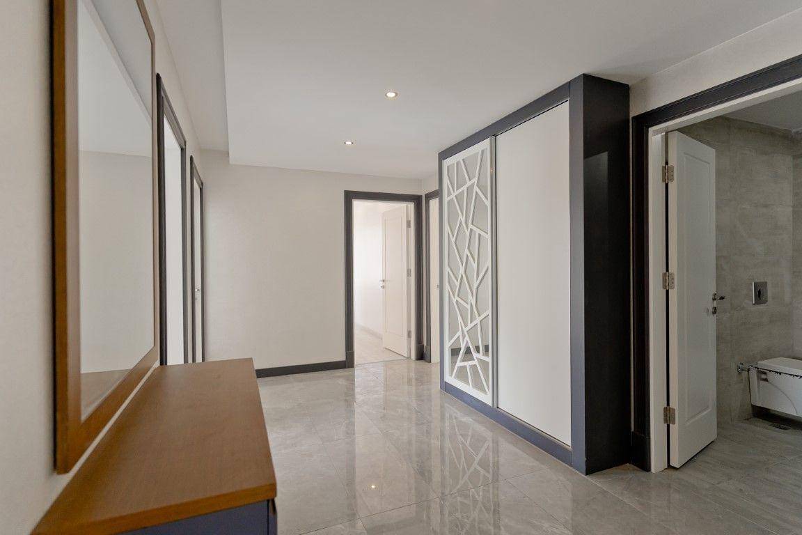 detail.propertyImage