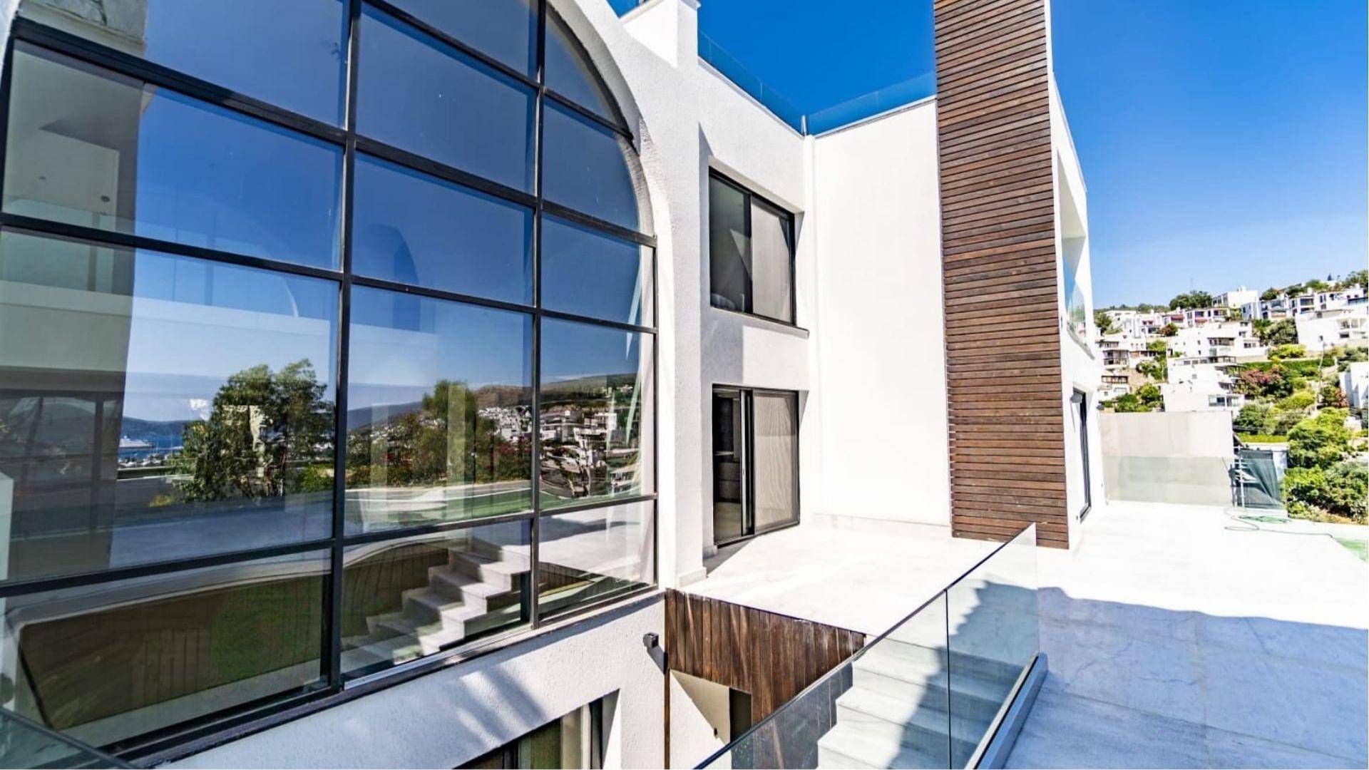 detail.propertyImage