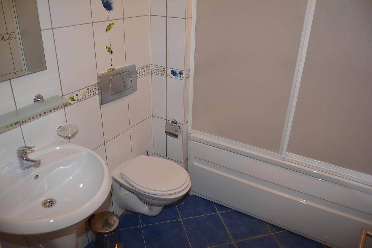 detail.propertyImage