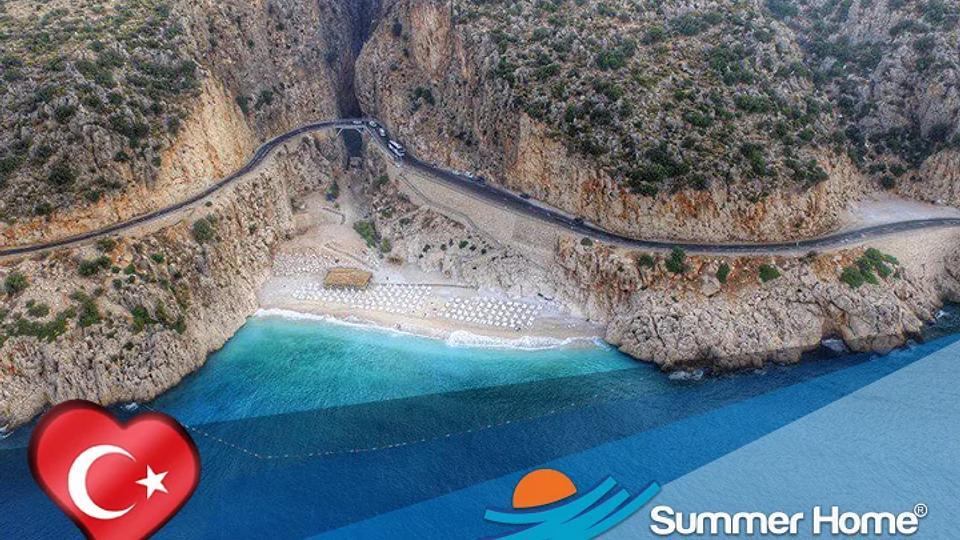 Краткий путеводитель по городу Кас: исторические места и отели, аренда вилл