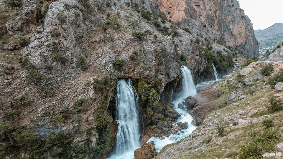 De Turkse Niagra-watervallen