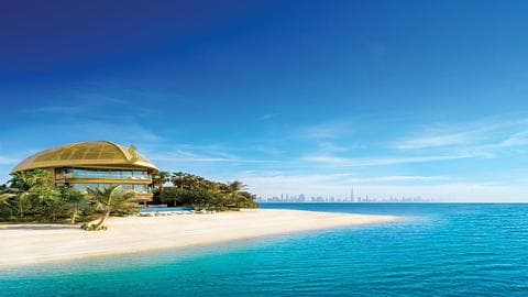 Luxurious Beachfront Villa in The World Islands, Dubai — 1/43