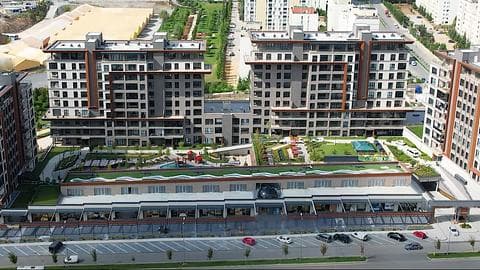 Propriété commerciale à vendre à Başakşehir avec des caractéristiques de sécurité modernes — 1/6