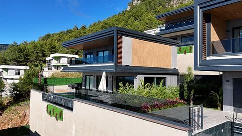 Villa de Luxe à Alanya Tepe avec Piscine Privée et Vue Mer Étonnante à Vendre — 1/26