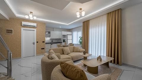 Umeblowany penthouse 2+1 na sprzedaż w Mahmutlar, Alanya — 1/57