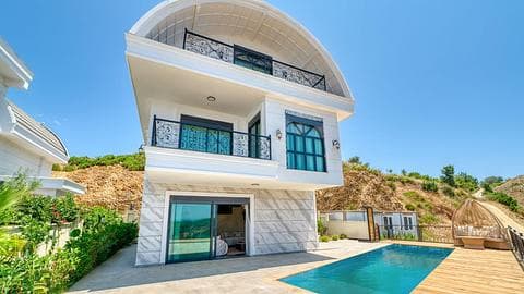 Villa de luxe 5+1 avec vue sur la mer à vendre à Alanya Kargicak — 1/27