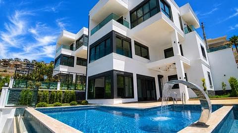 Villa de Luxe avec Vue sur la Mer à Vendre à Alanya Kargıcak — 1/28