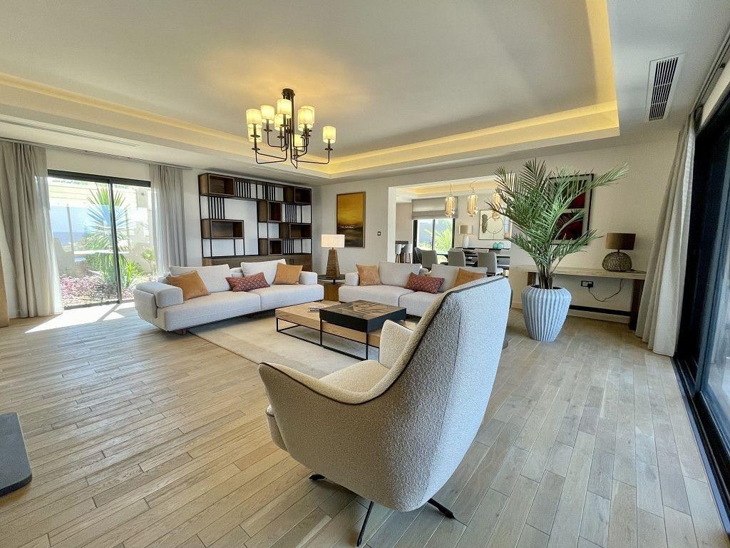 detail.propertyImage