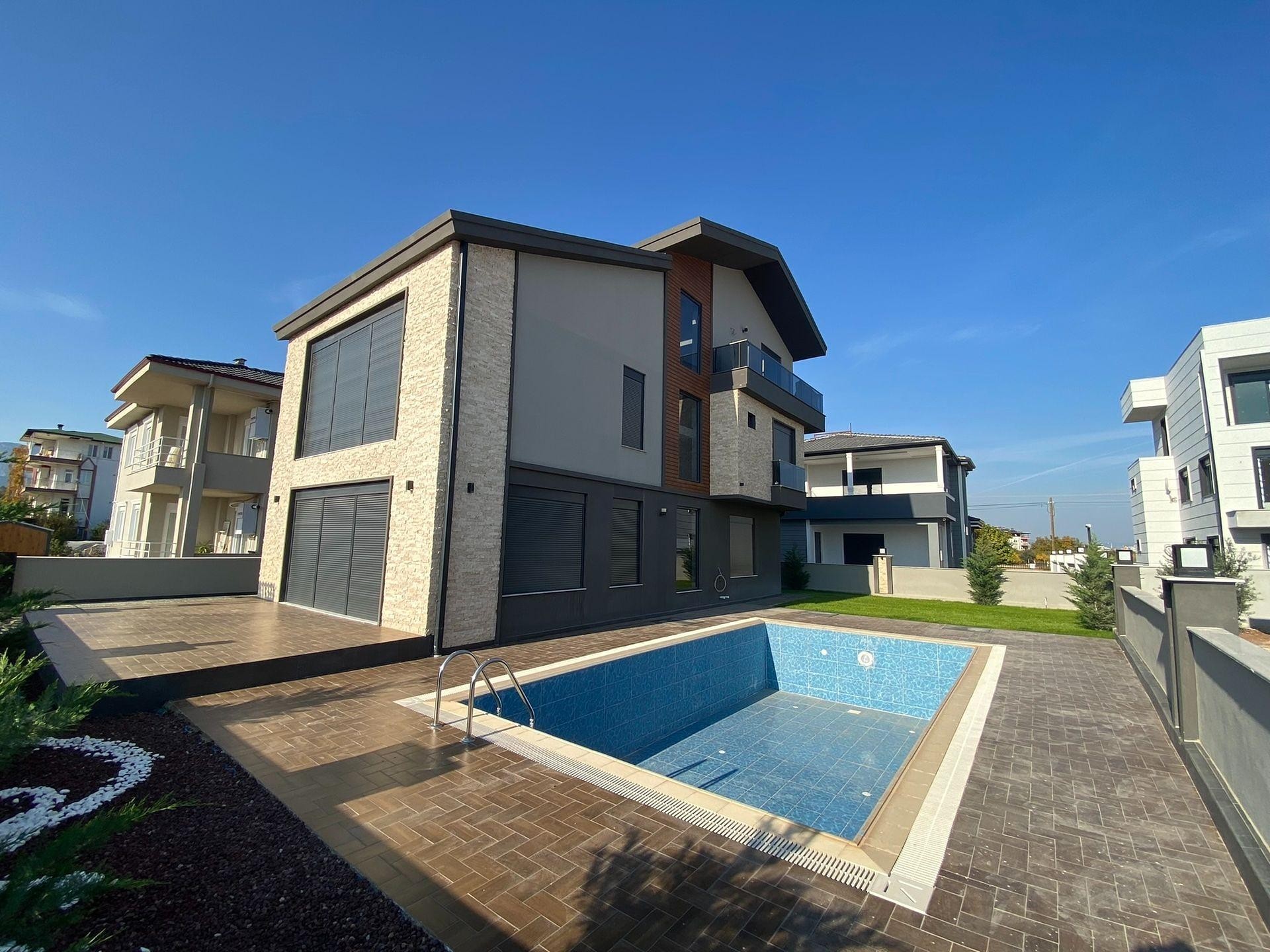 Property Images 4