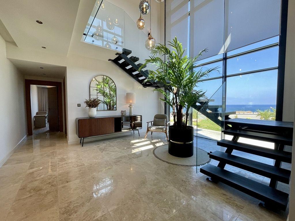 detail.propertyImage