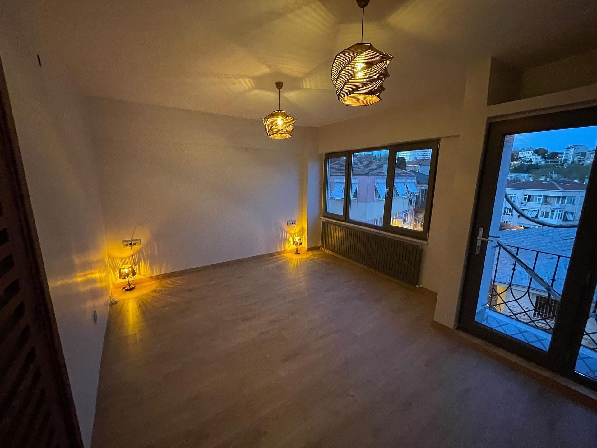 detail.propertyImage