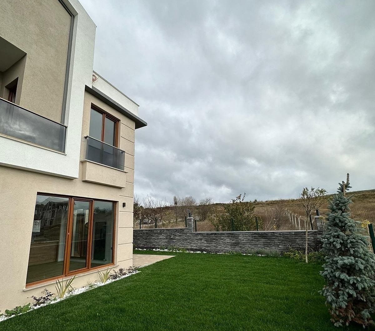 detail.propertyImage